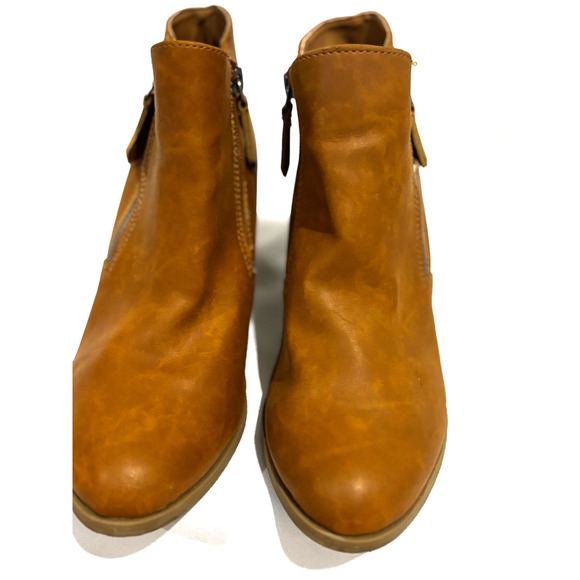 Dolcetta Camel Booties sz 10 Wedge Capsule Double zip Classic Minimalist Career - Picture 3 of 7